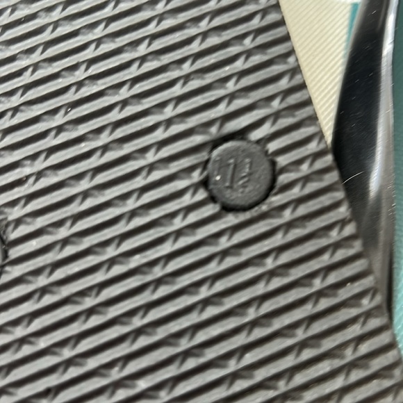 Forever Collectibles Philadelphia Eagles Flip Flops. Sandals. Football. NFL. - Picture 11 of 12